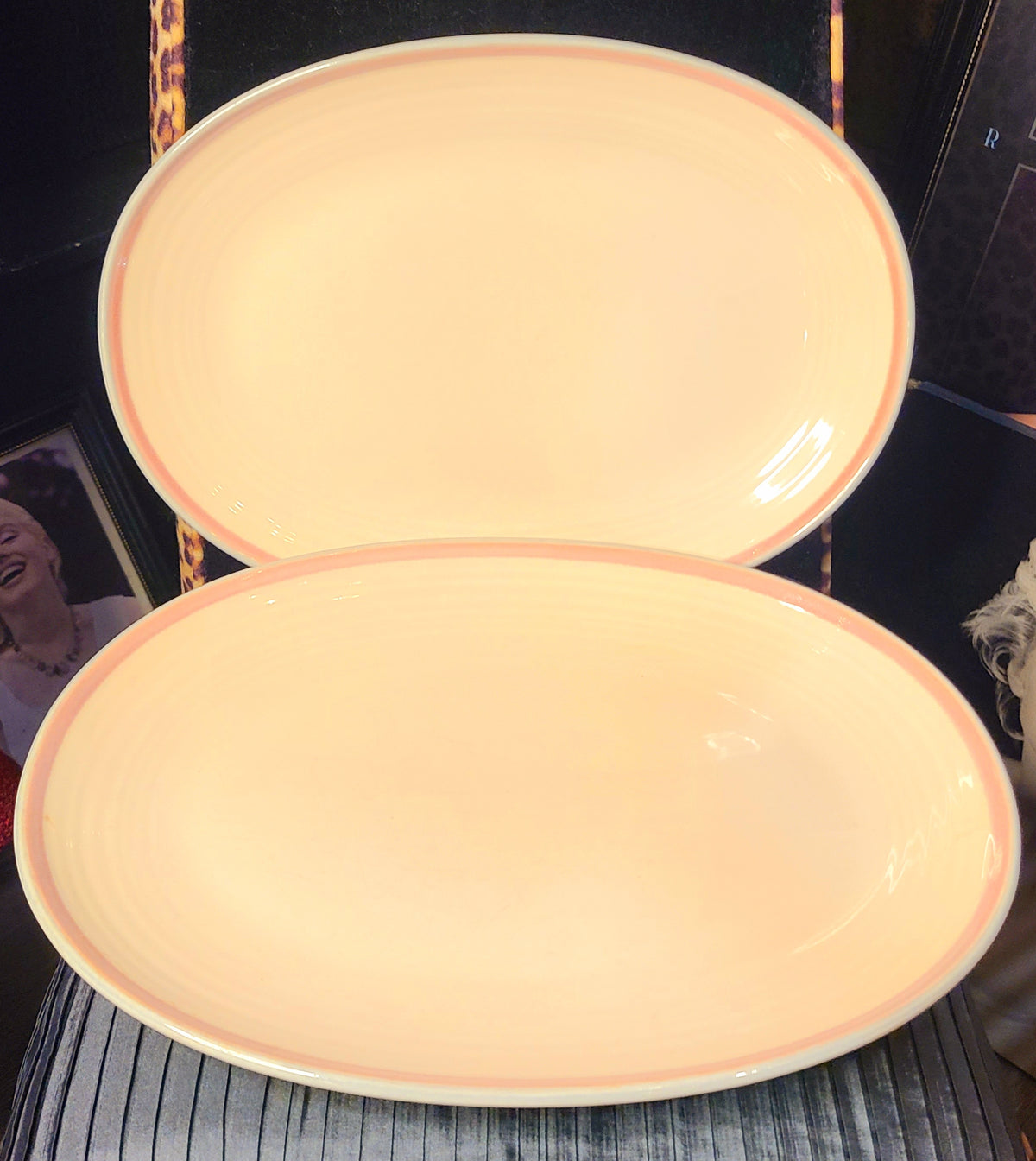 Vintage Set of 2 Pfaltzgraff Aura Pink 14 Inch Oval Stoneware Serving Platters