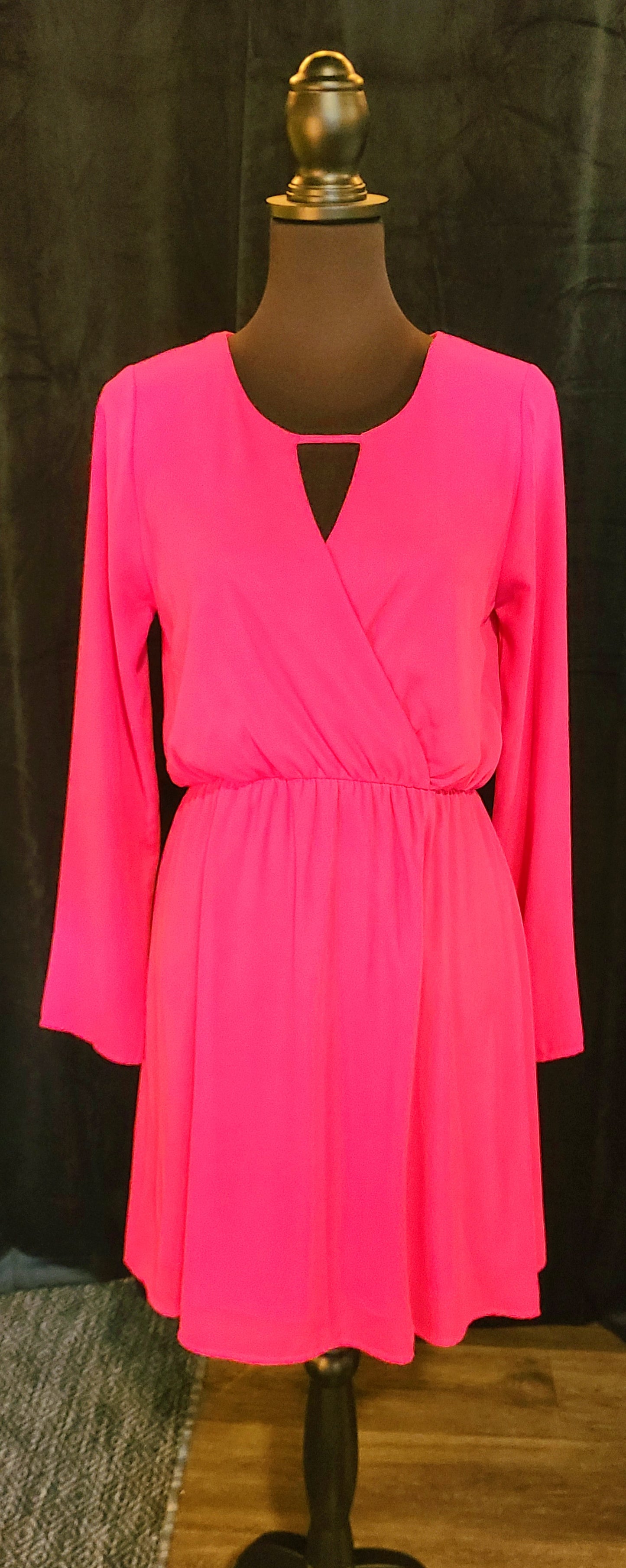 Everly Fuchsia Long Sleeve Dress Size Small