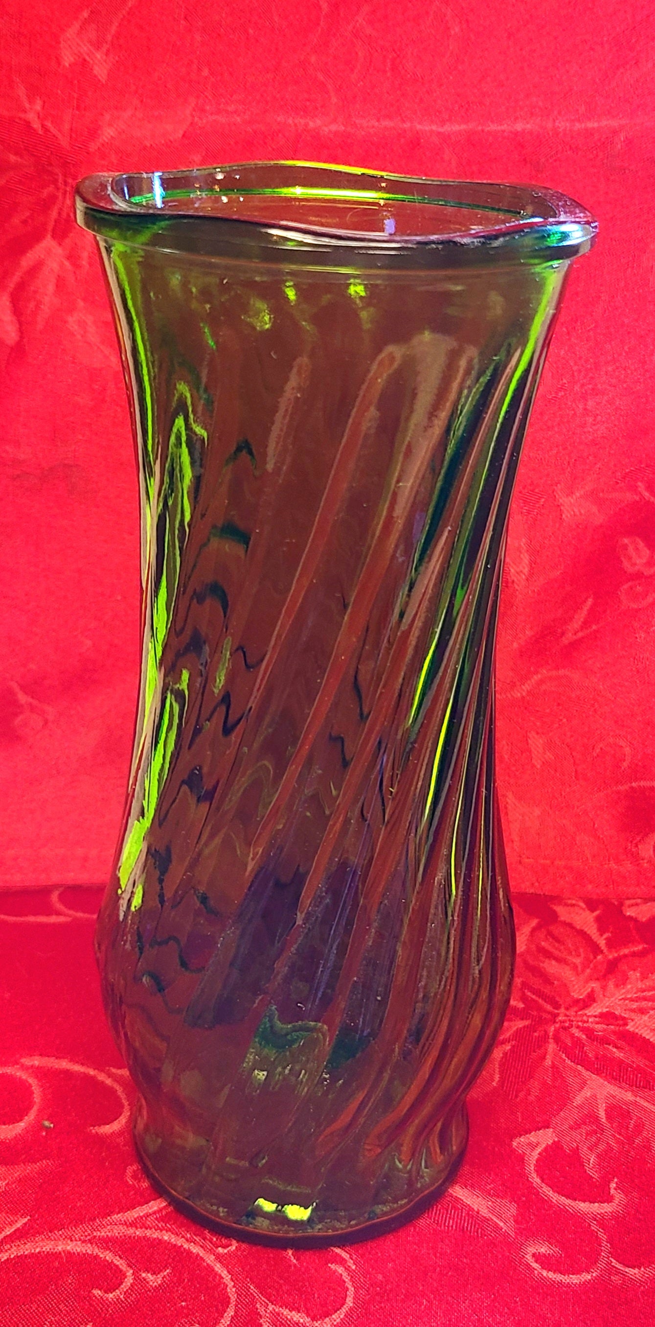 Vintage Hoosier Glass Emerald Green Fluted Vase