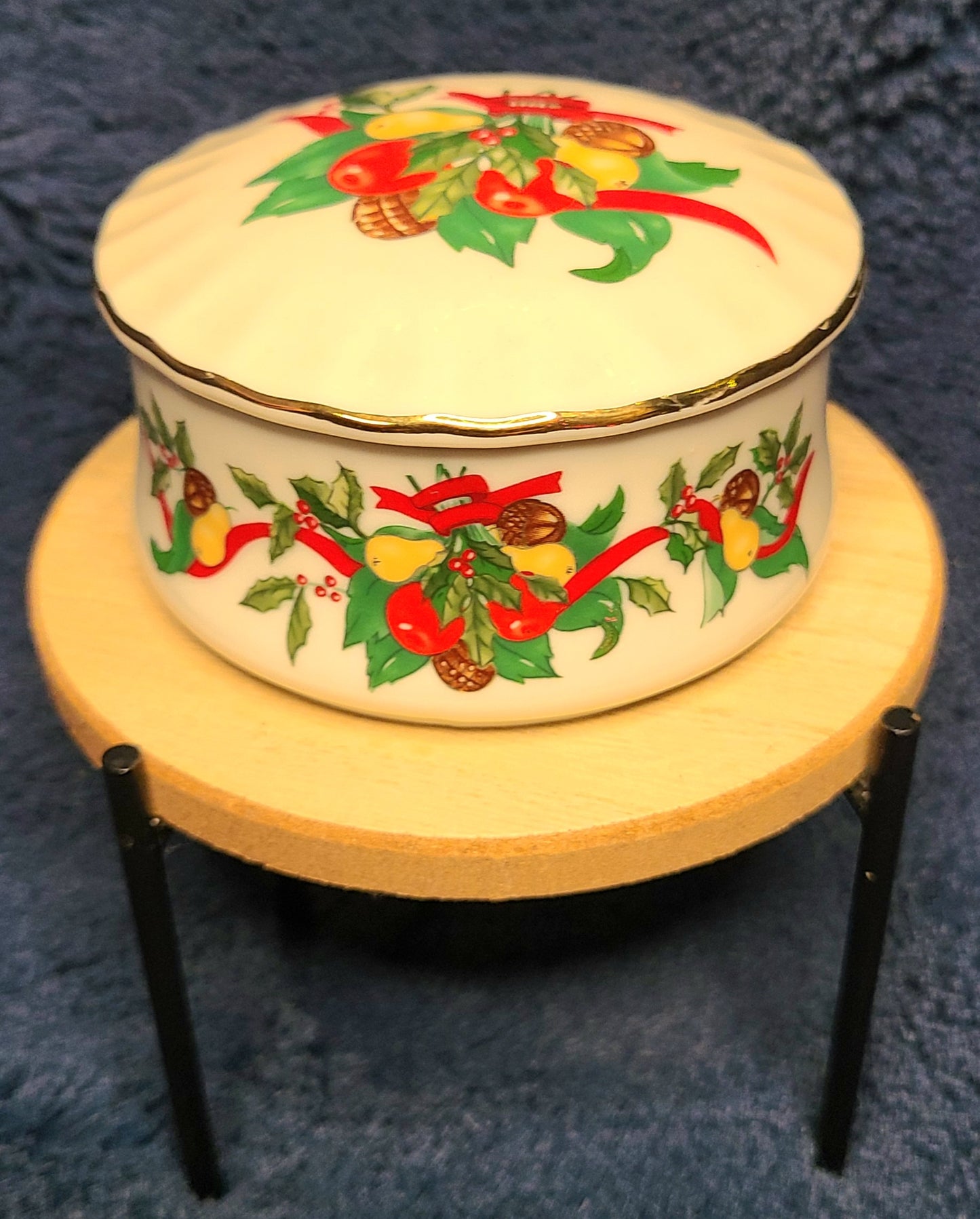 Heritage House Melodies Music Box-Silent Night