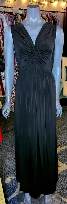 Black Sleeveless Twist Front Maxi Dress