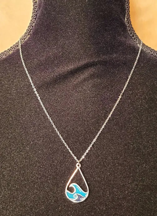 Wave Silver Necklace