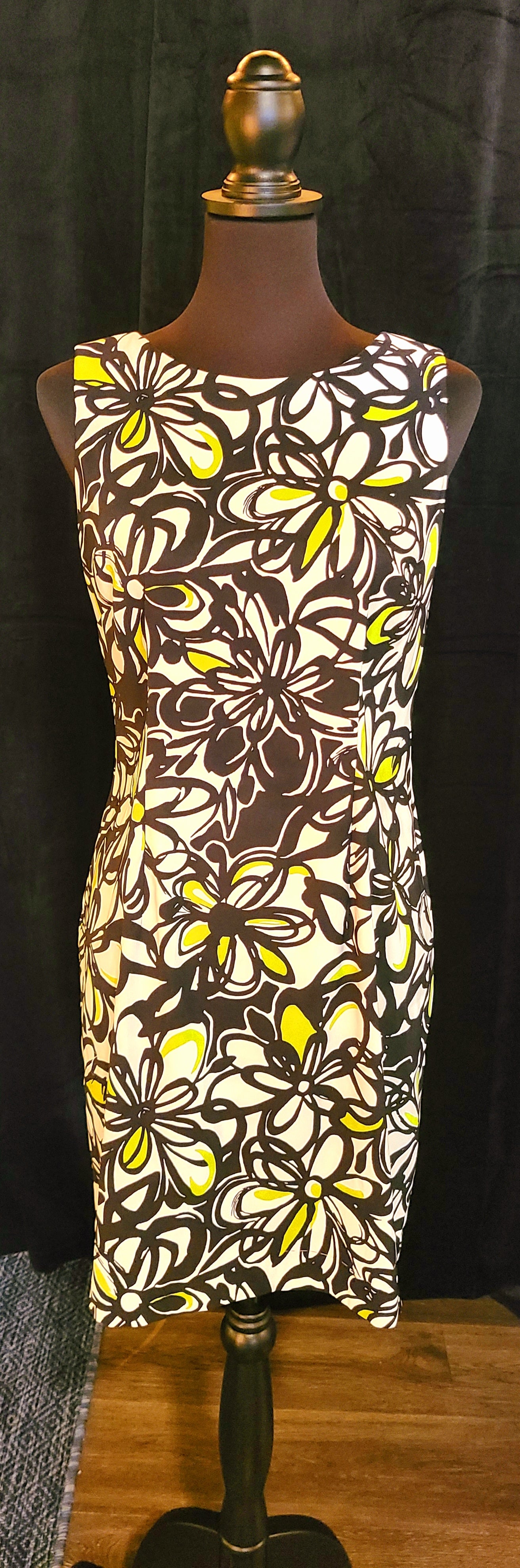 Black and White Floral Sleeveless Dress Size Medium