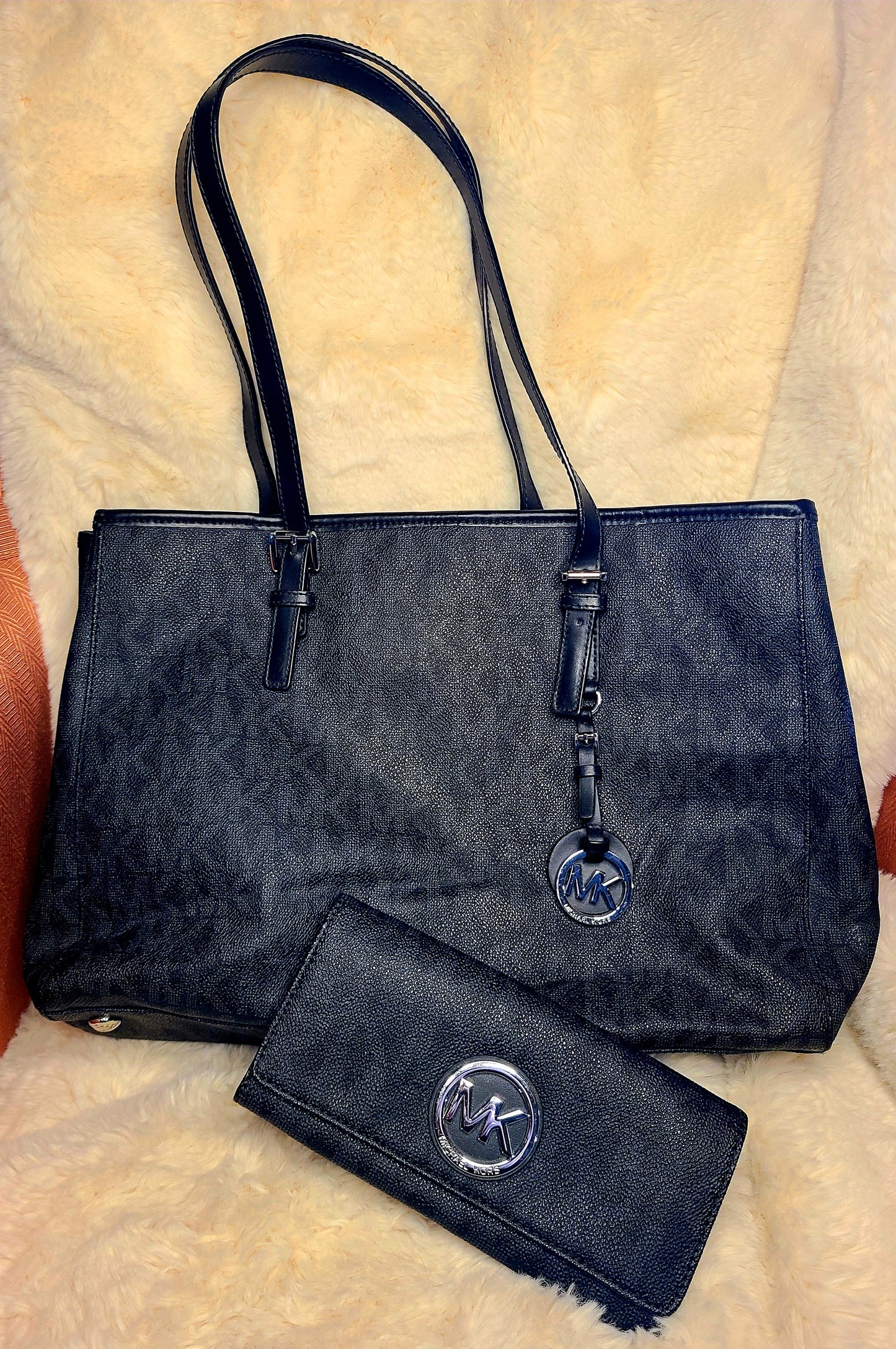 Michael Kors Black Jet Set Tote Bag with Matching Wallet Set