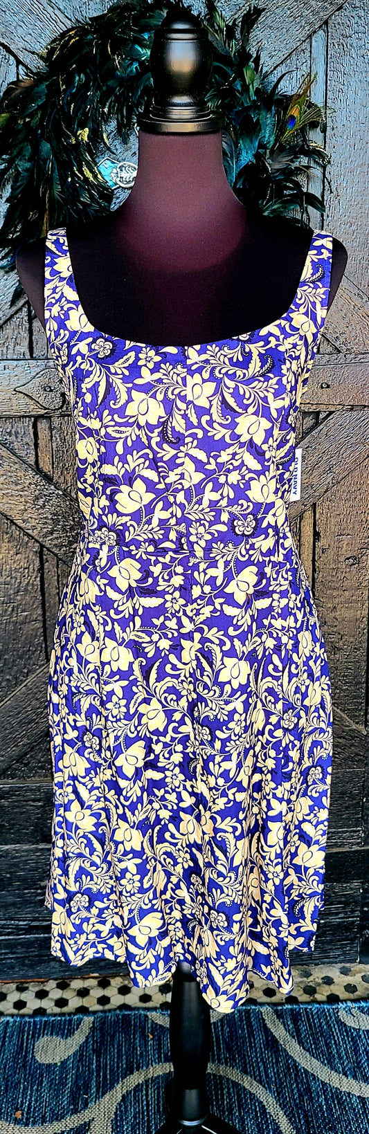 Old Navy New Navy with White Floral Sleeveless Dress with Pockets Size Large
