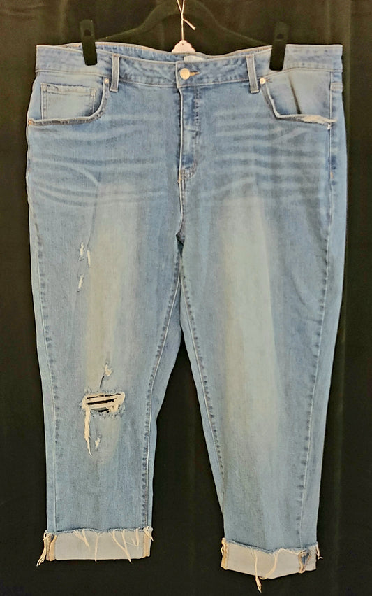 Time and Tru Light Wash Distressed Straight Jeans Size 20