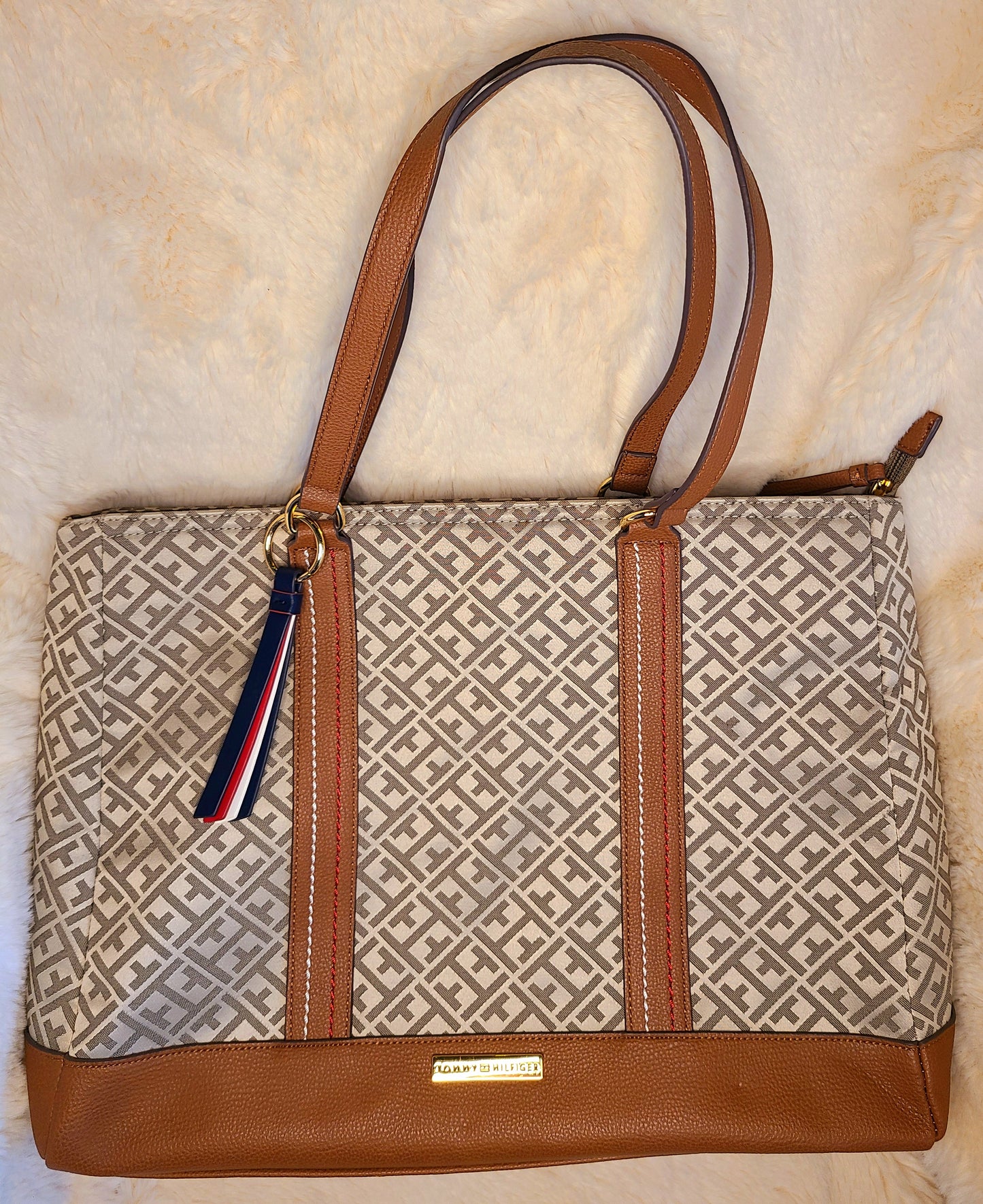 New Tommy Hilfiger Bag